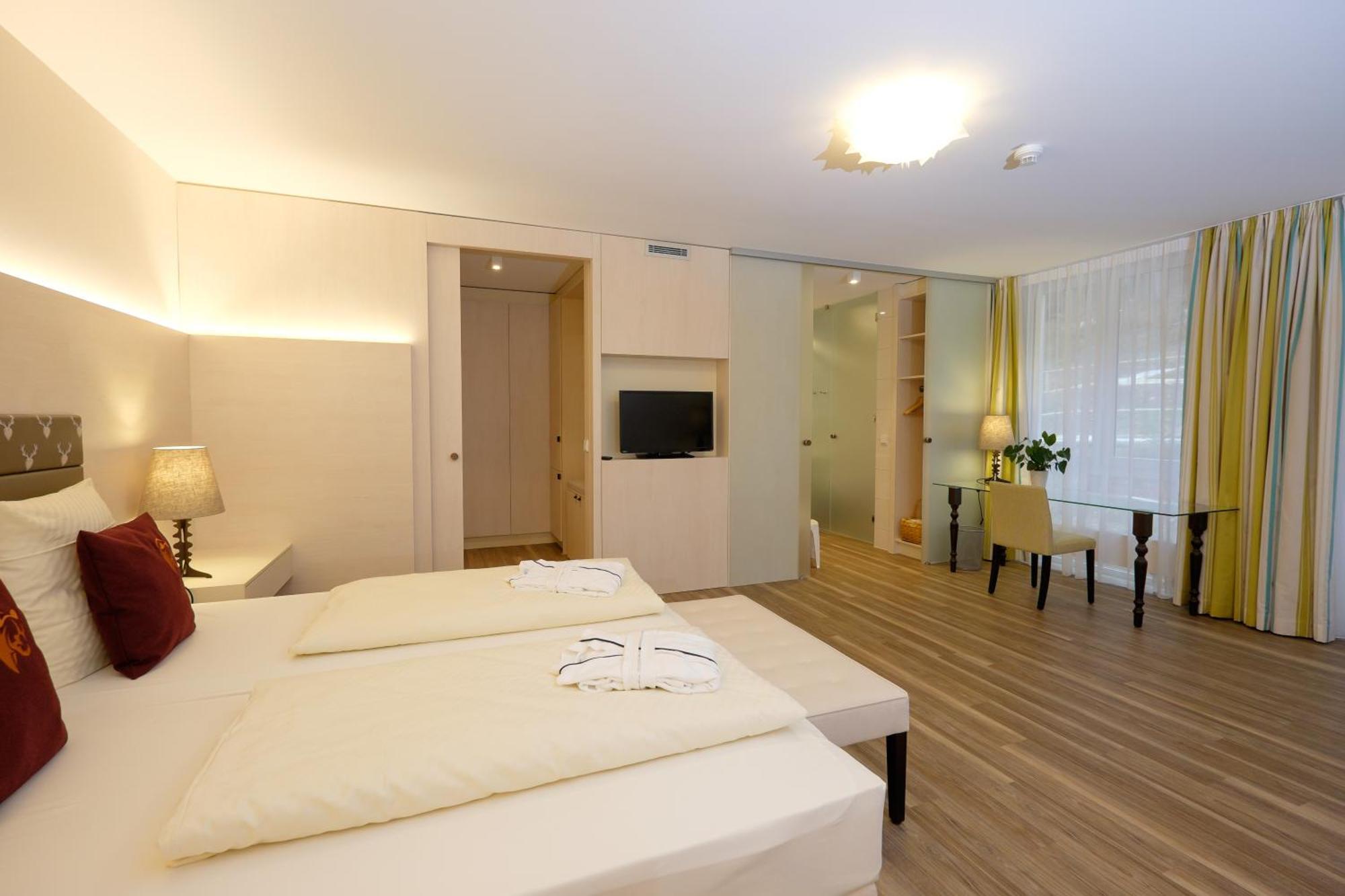 Hotel Baeren Titisee Номер фото