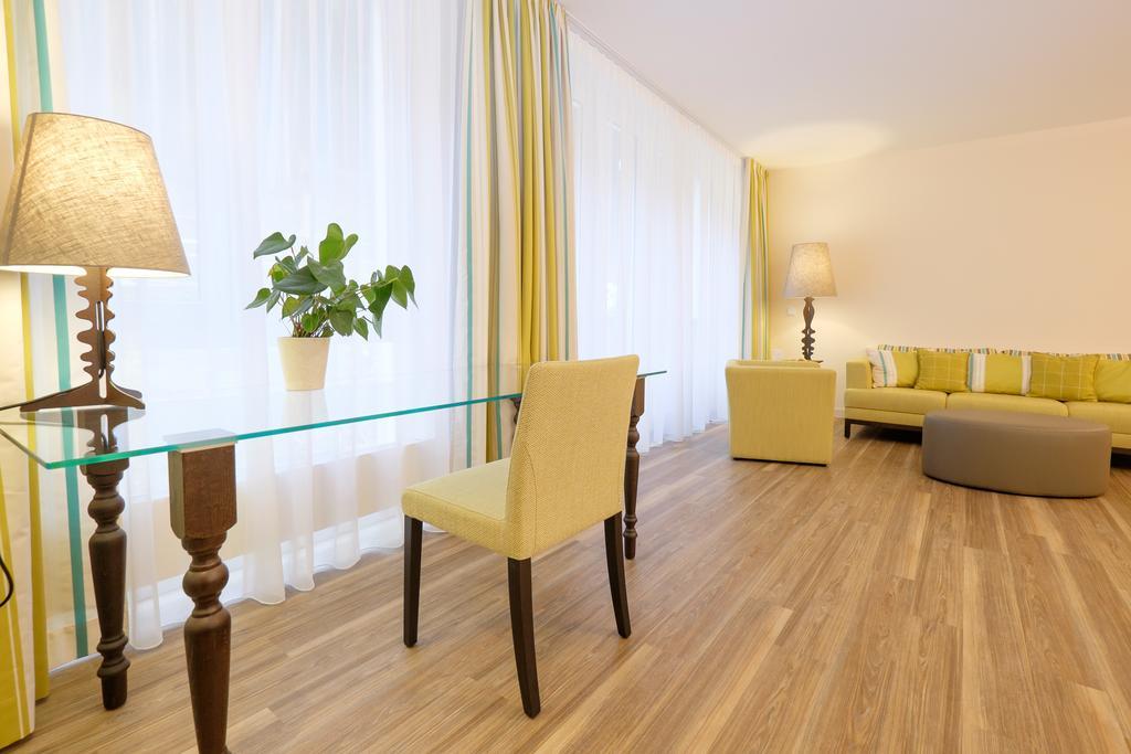 Hotel Baeren Titisee Экстерьер фото
