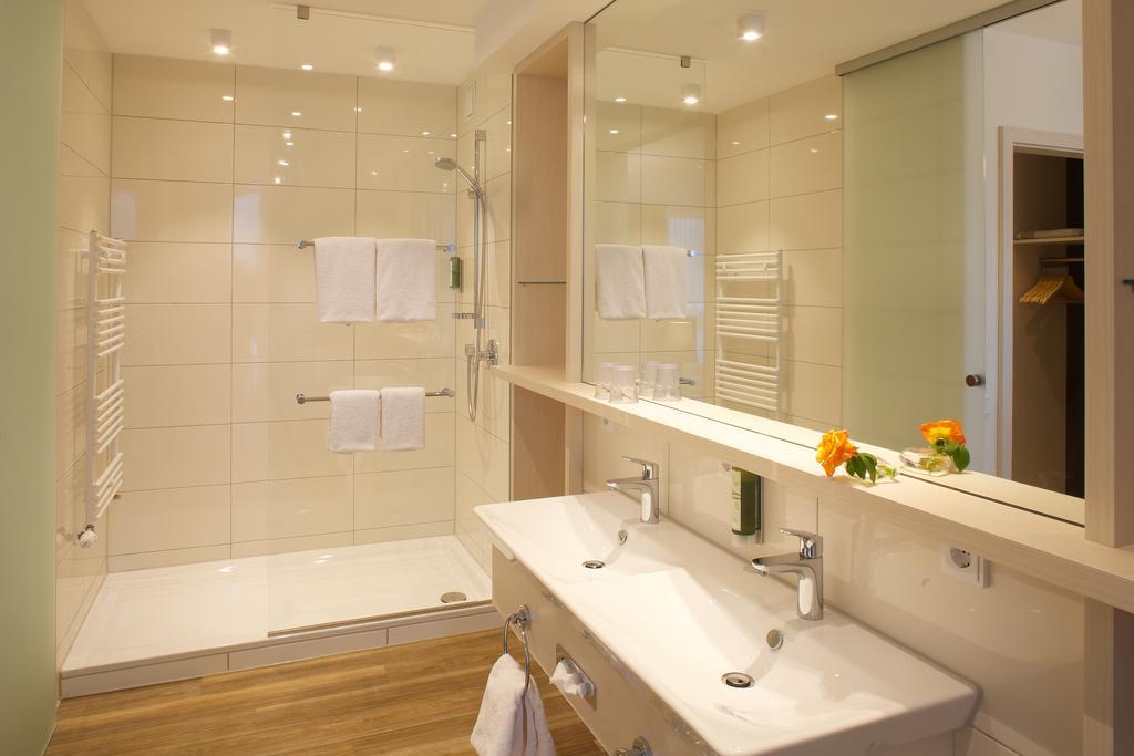Hotel Baeren Titisee Экстерьер фото